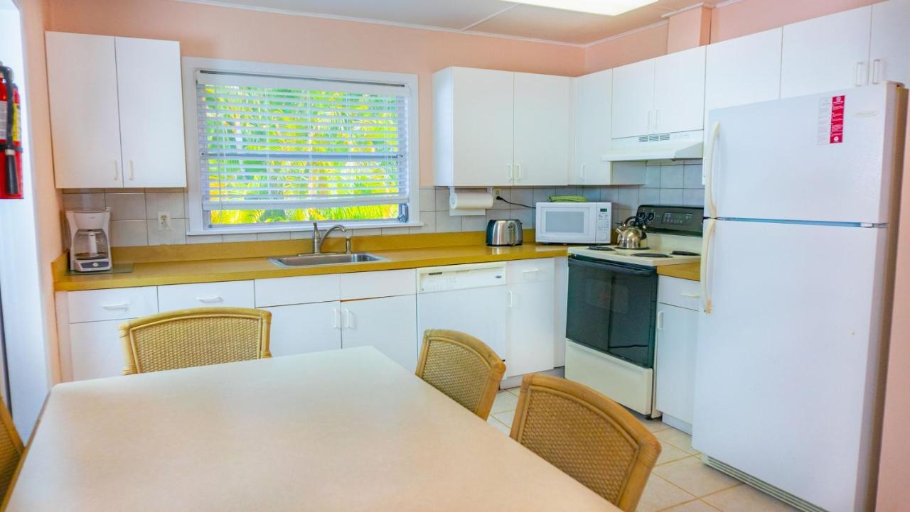 Gulf Breeze Cottages サニベル エクステリア 写真