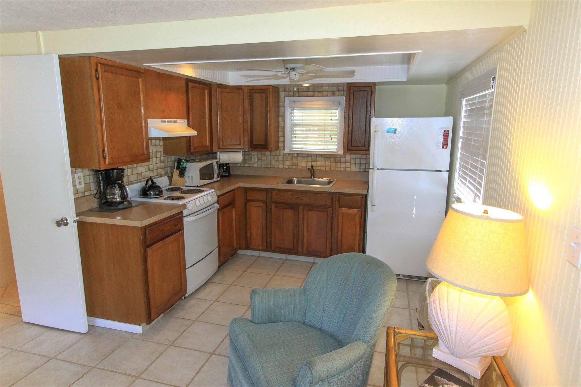Gulf Breeze Cottages サニベル エクステリア 写真
