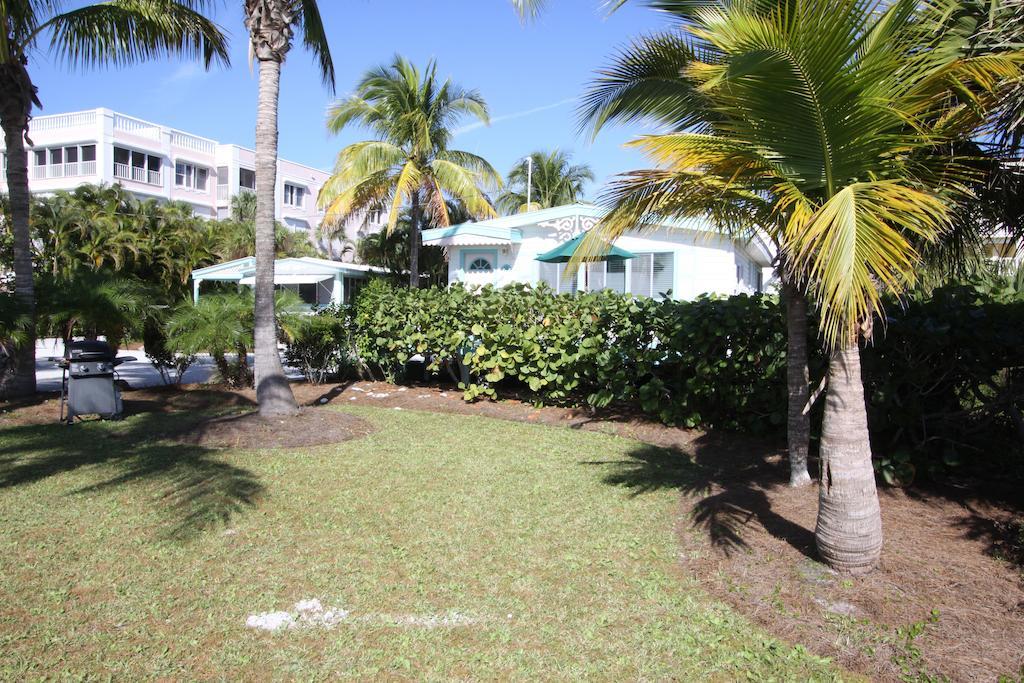 Gulf Breeze Cottages サニベル エクステリア 写真